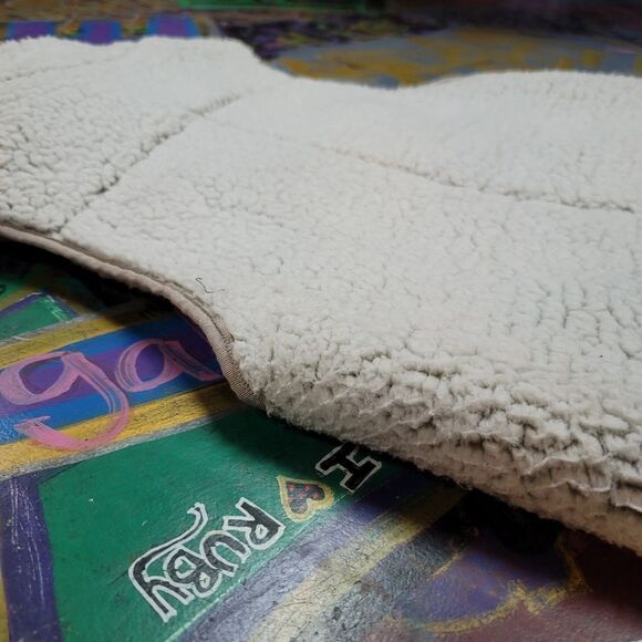 Thread + Supply Sherpa Fleece thick ivory vest - zip-up, pockets, size large - Picture 9 of 9